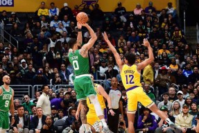 开云网页版-包含凯尔特人对阵浓眉展开拉锯大战，最终险胜对手的词条